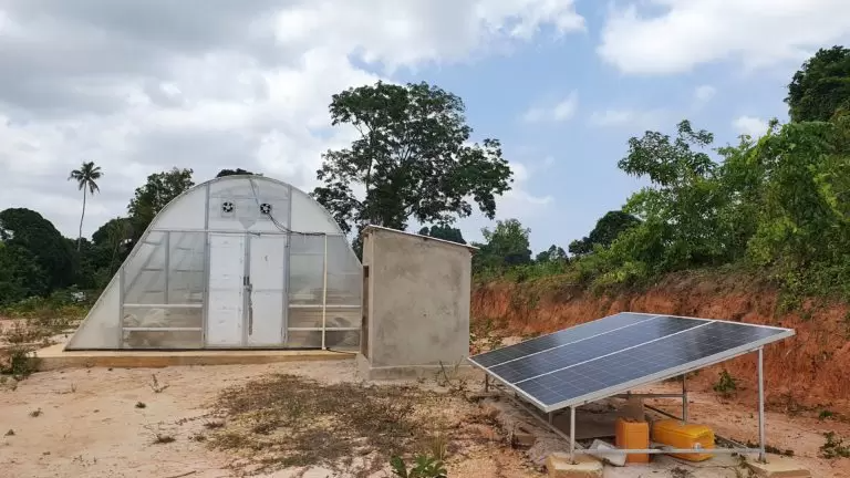 Solar powered glass house funded by a project